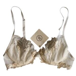 Vintage La Perla Ivory Floral Lace Luxury Italian Underwire Bra Size: 34B NWT